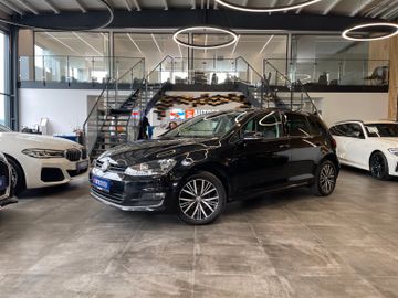 Volkswagen Golf VII Lim. Allstar BMT 4Motion *STHZ*AHK*KAM*
