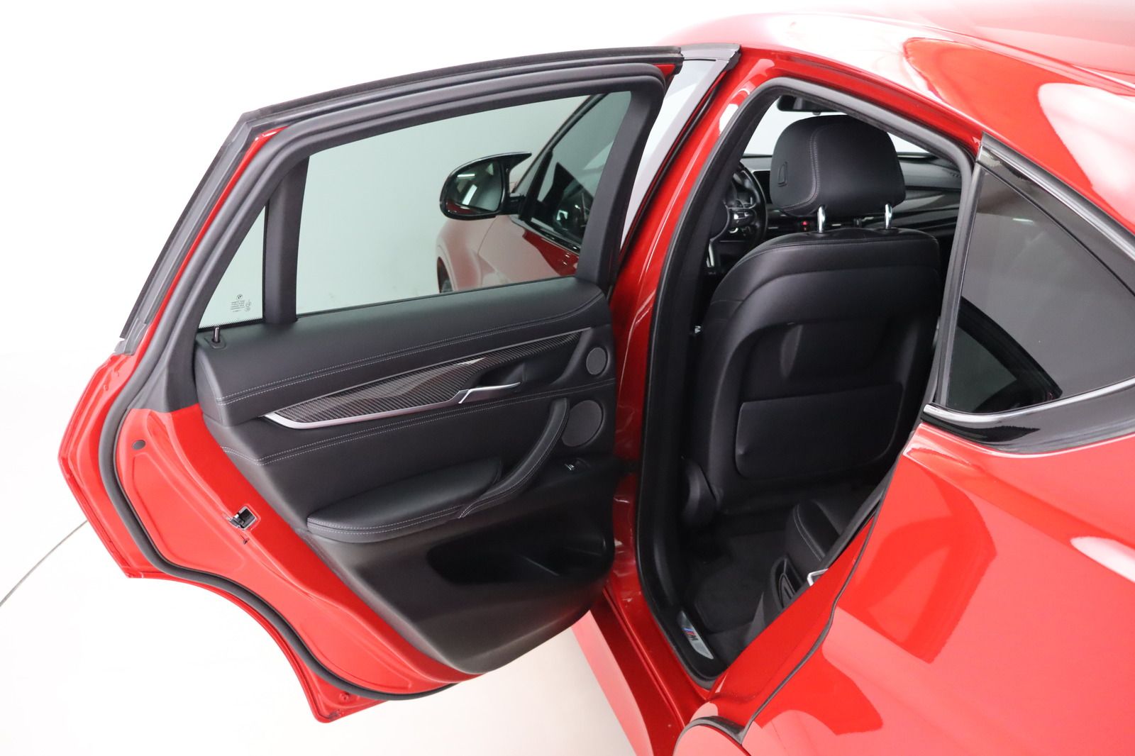 Fahrzeugabbildung BMW X6 M * HUD * LEDER * 360° Kamera