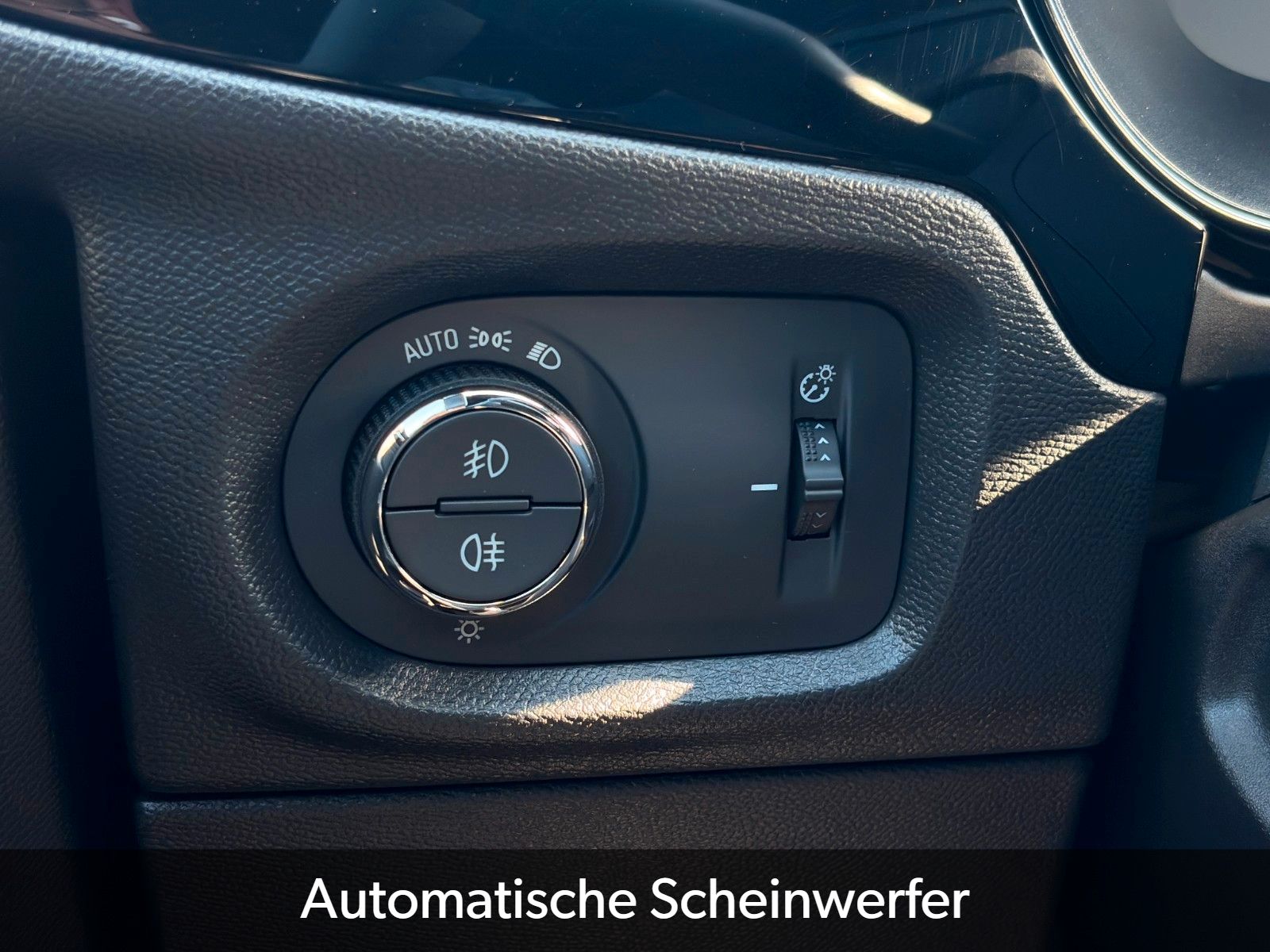 Fahrzeugabbildung Opel Corsa F GS 1.2 Turbo LHZ CAM LED CAM CarPlay