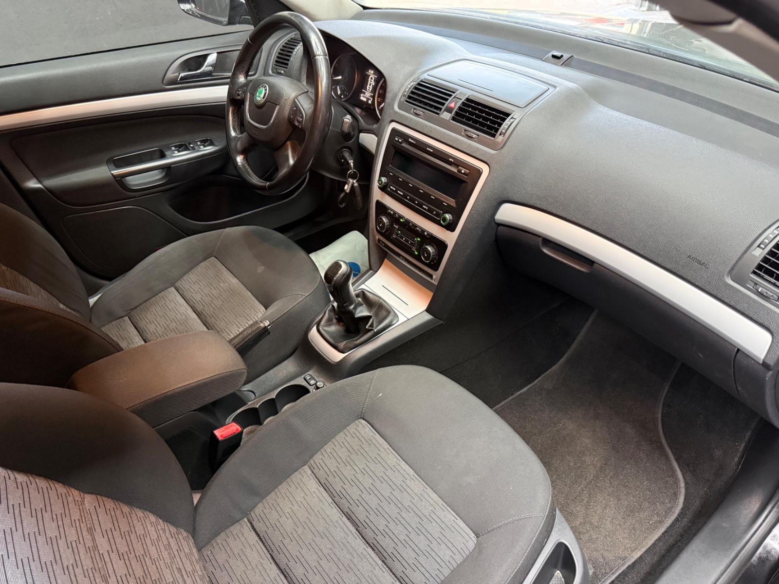 Skoda Octavia 2013 — photo 12