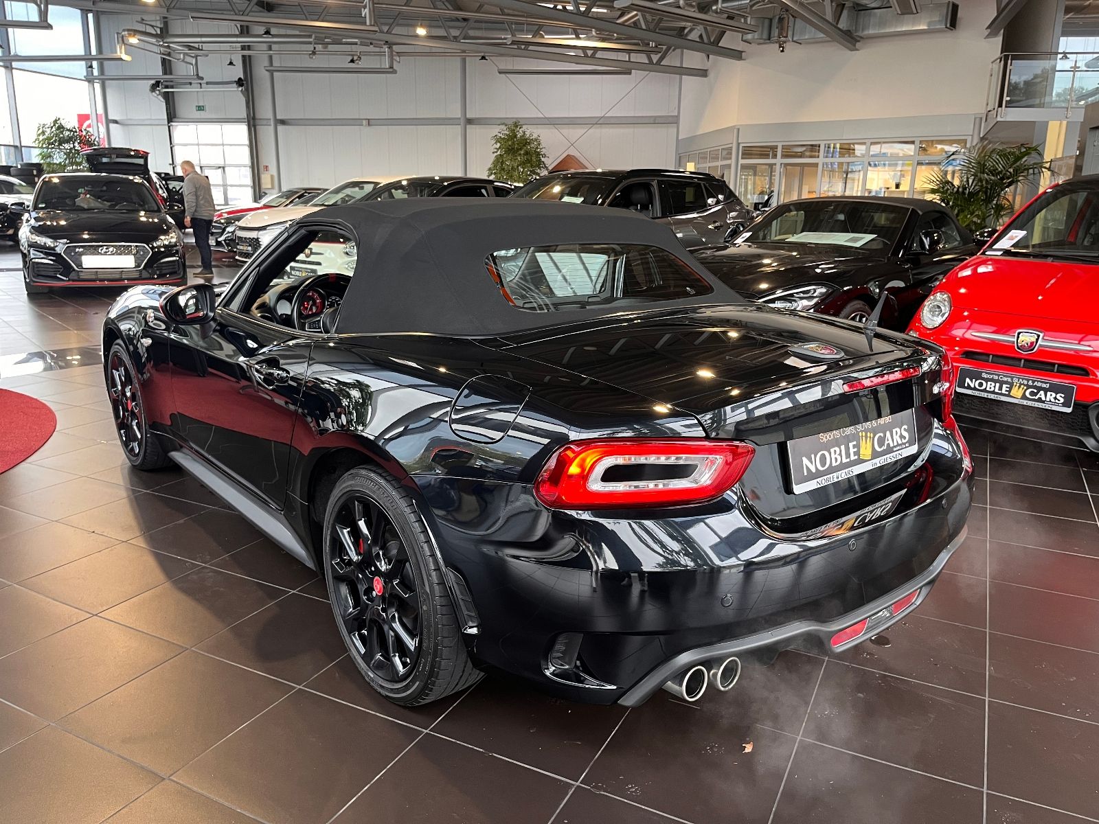 Fahrzeugabbildung Abarth 124 Spider Turbo Turismo LED LEDER NAV BOSE