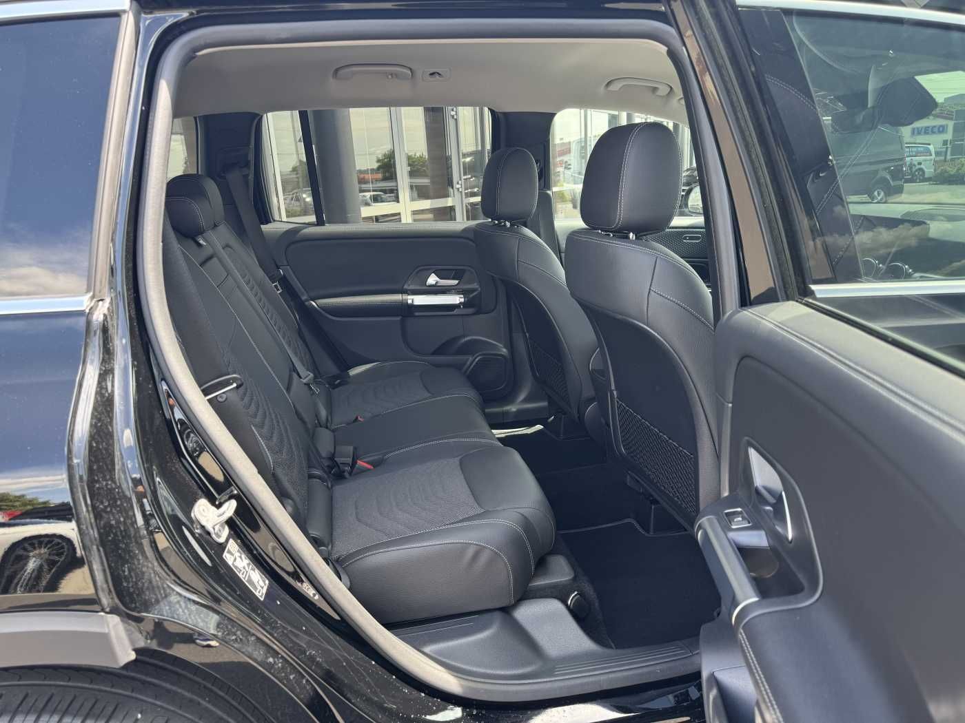 Fahrzeugabbildung Mercedes-Benz GLB 180 Progressive+AHK+RKamera+LED+ IHC+DAB