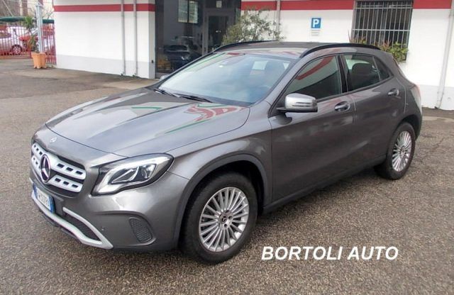 Mercedes-Benz MERCEDES-BENZ GLA 200 d 54.000 KM AUTOMATICA BUS