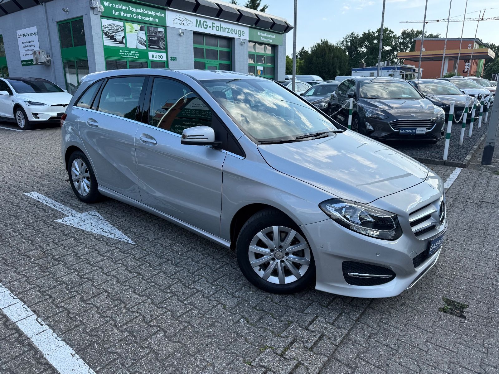 Fahrzeugabbildung Mercedes-Benz B 200 B -Klasse B 200 AUTOMATIK MEMORY FACELIFT