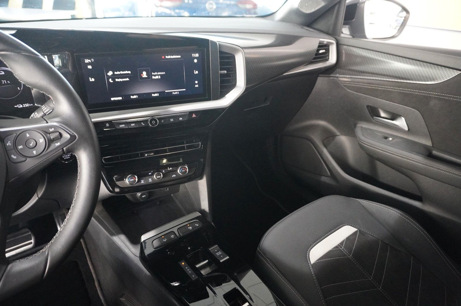 Fahrzeugabbildung Opel Mokka-e ULTIMATE 3-PHASIG NAVI/LED/KAMERA/DAB+