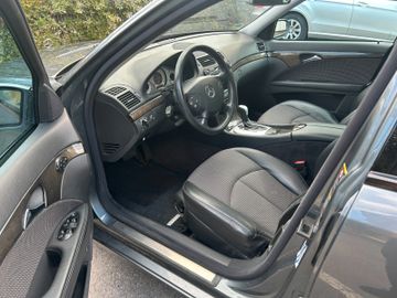 Mercedes E 220 - 9