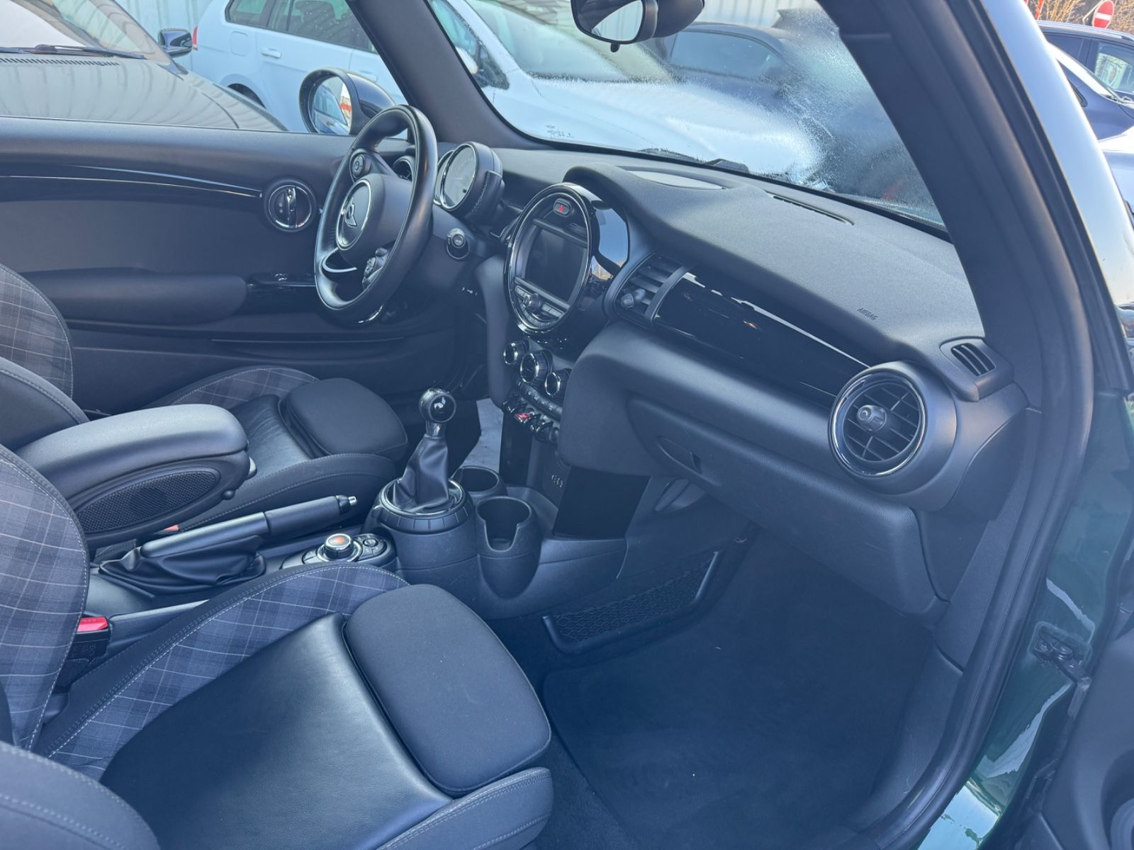Fahrzeugabbildung MINI Cooper Xenon+Navi+LED+Bluetooth