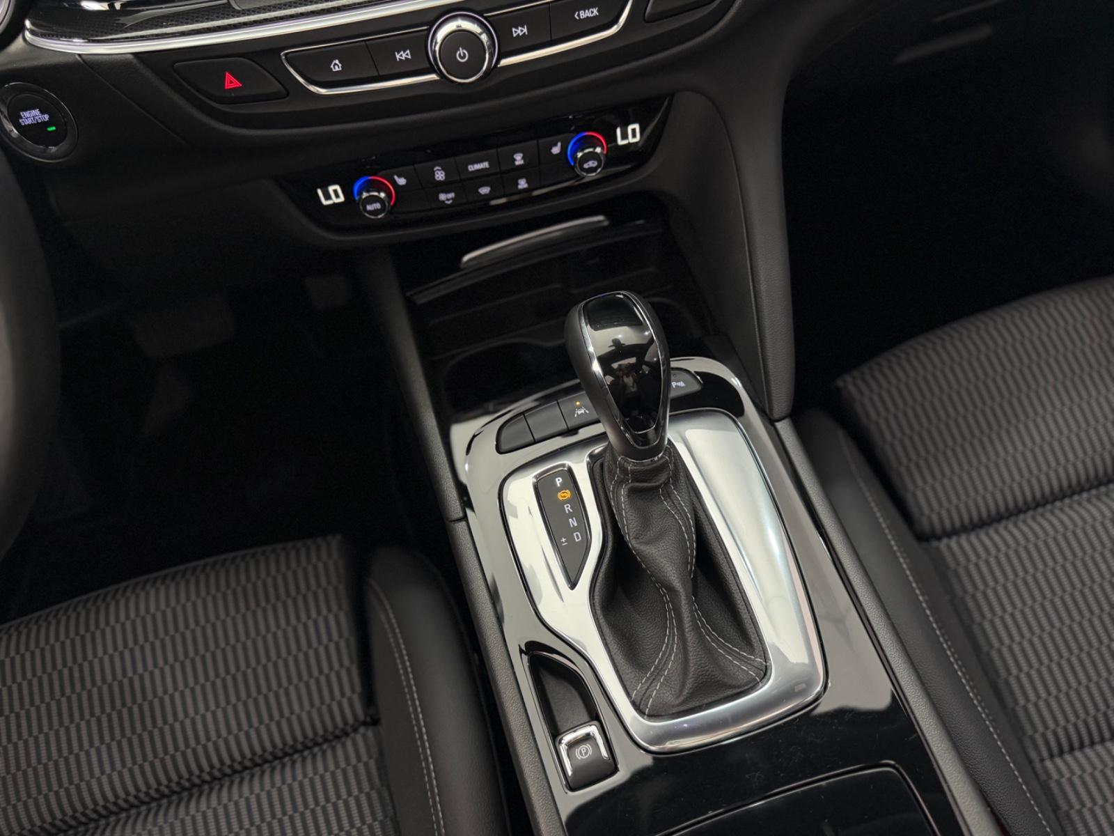 Opel Insignia B Sports Tourer Business*AHK*KAMERA*