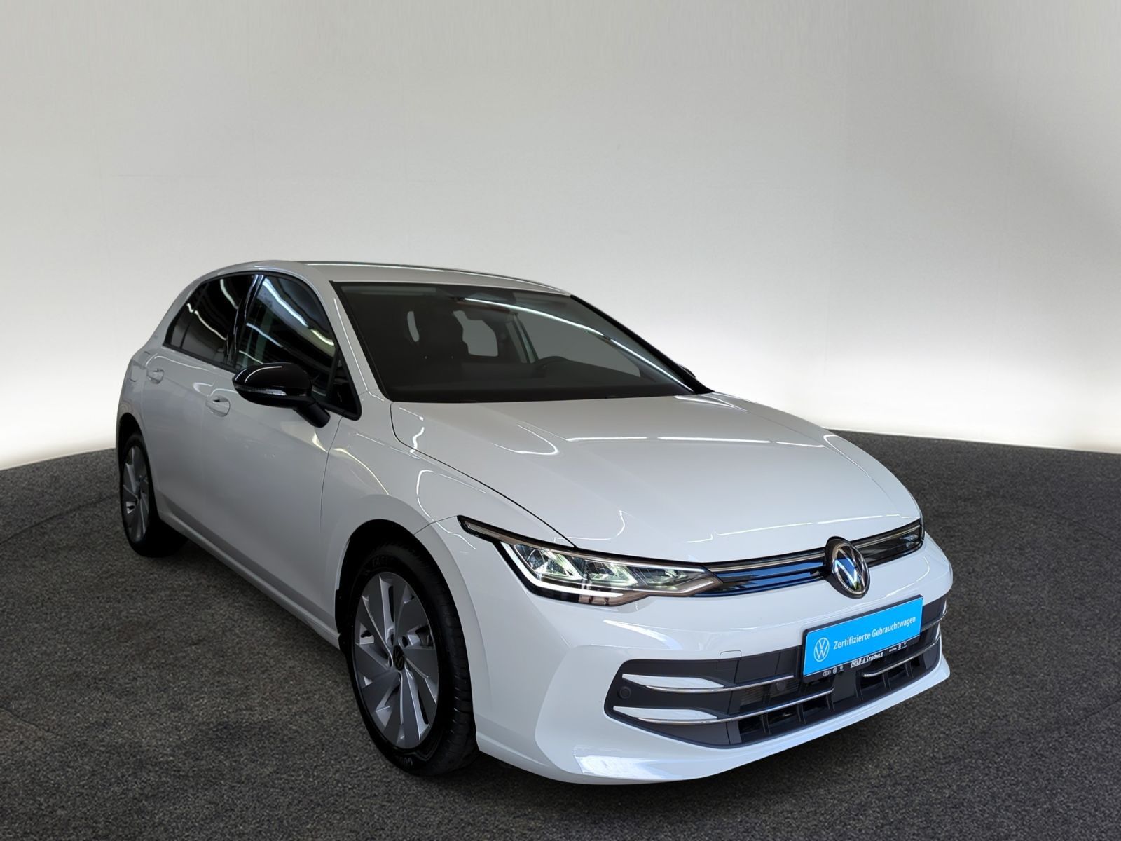 Volkswagen Golf 8 ENERGY eHybrid DSG NAV AHK KAM 17 IDA SHZ foto 5