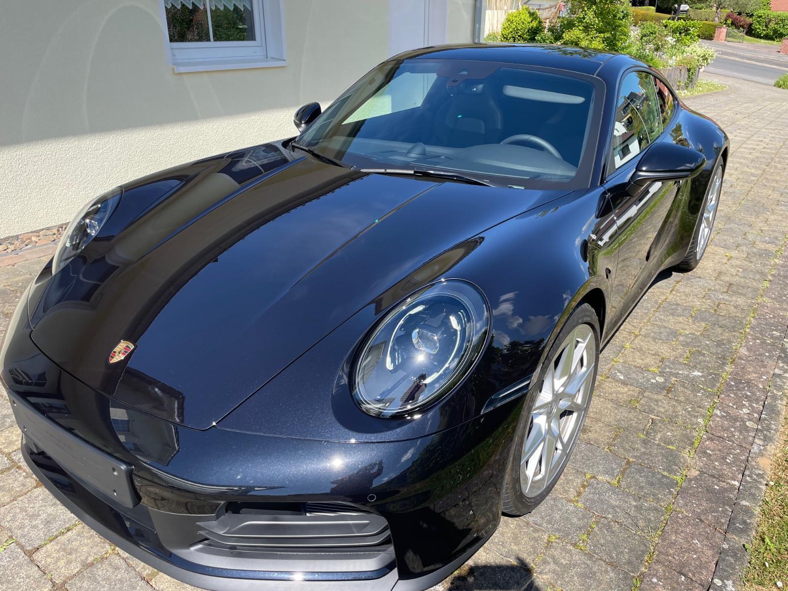 Porsche 992  CHRONO*MATRIX*GLASDACH*