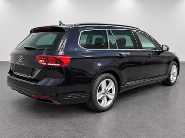 Volkswagen Passat Variant - 4