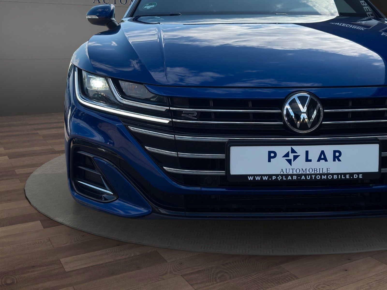 Fahrzeugabbildung Volkswagen Arteon R-Line *Pano*Kamera*Ambiente*ACC*Carplay