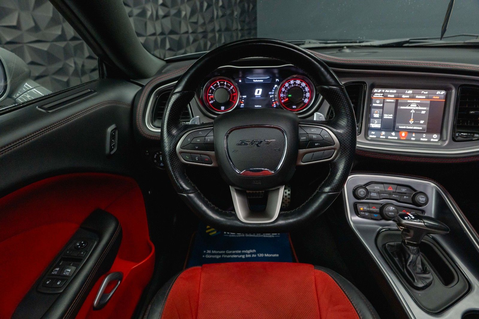 Fahrzeugabbildung Dodge Challenger 6.4 V8 SRT 392 R/T SCAT PACK WIDEBODY