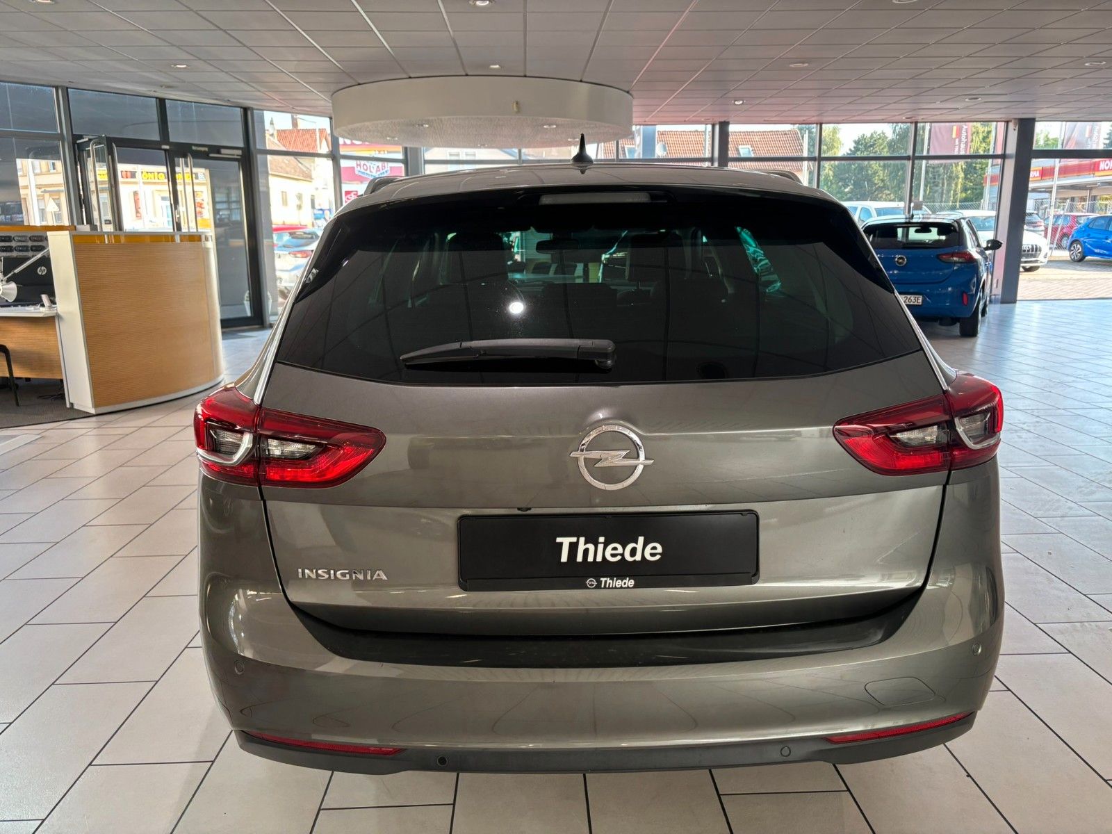 Fahrzeugabbildung Opel Insignia B ST 1.5 INNOVATION NAVI/SHZ/KAMERA/MAT