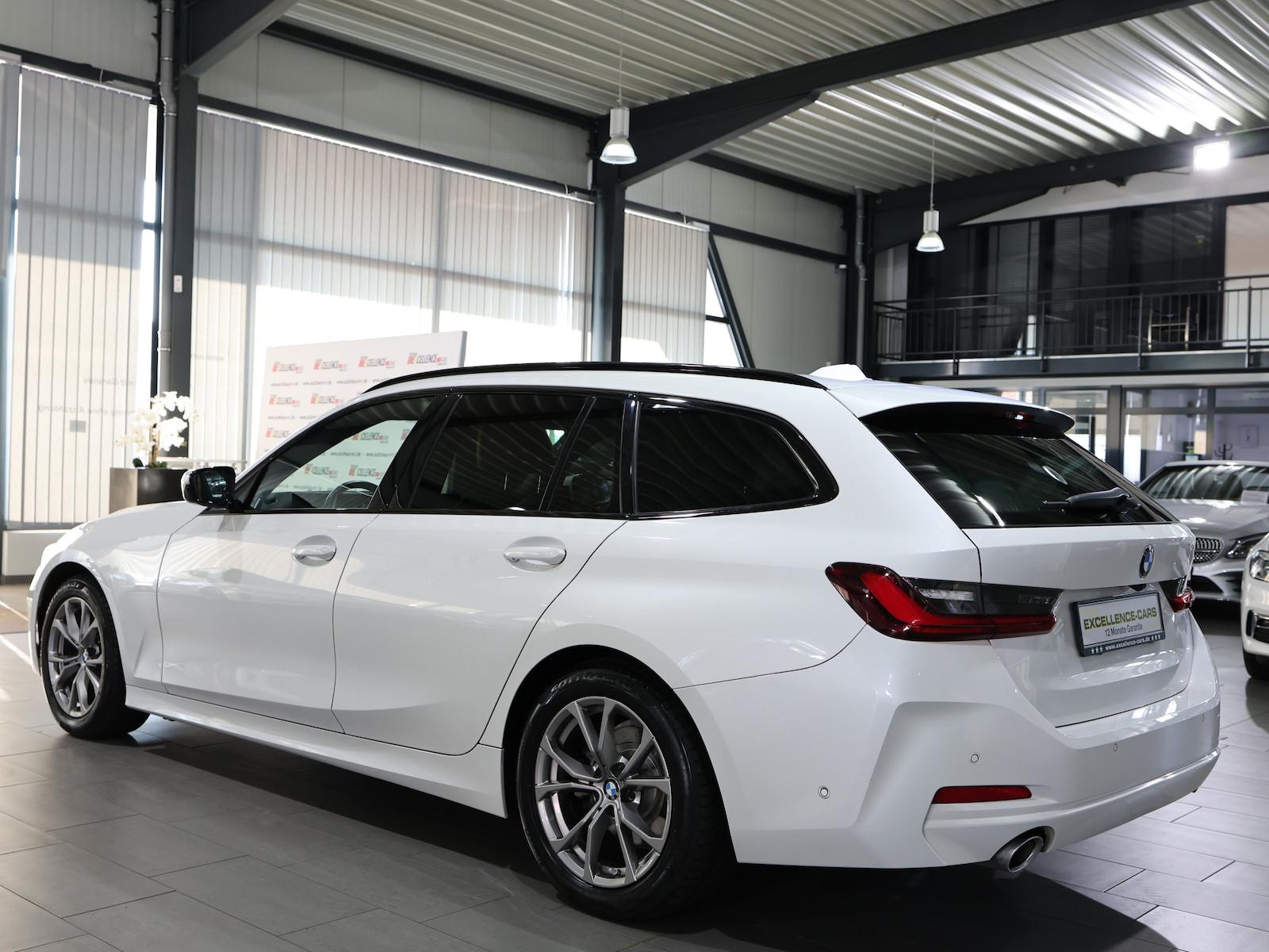 BMW 318d Touring SPORT WHITE & BROWN / CURCED, LED