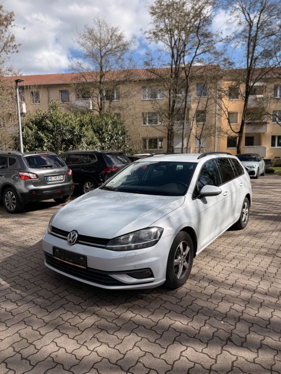 Image of Volkswagen Golf