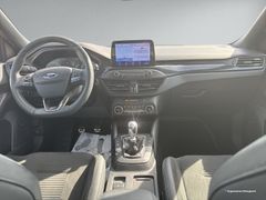 FORD Focus ST 2.3 EcoBoost LED Styling Pano ACC B&O FORD Focus ST 2.3 EcoBoost LED Styling Pano ACC B&O