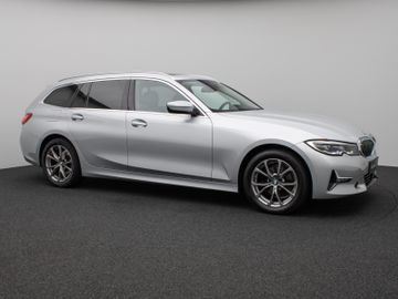 Fahrzeugabbildung BMW 320d xDLuxury Line DAB HiFi PDC Stop&Go Komfort