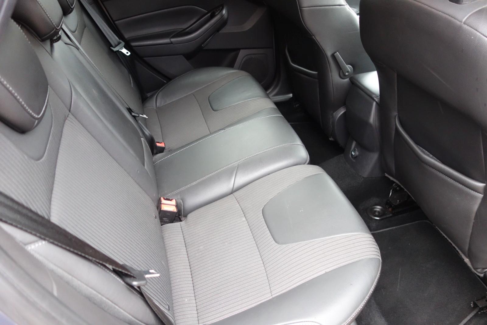 Ford Focus 2014 — photo 14