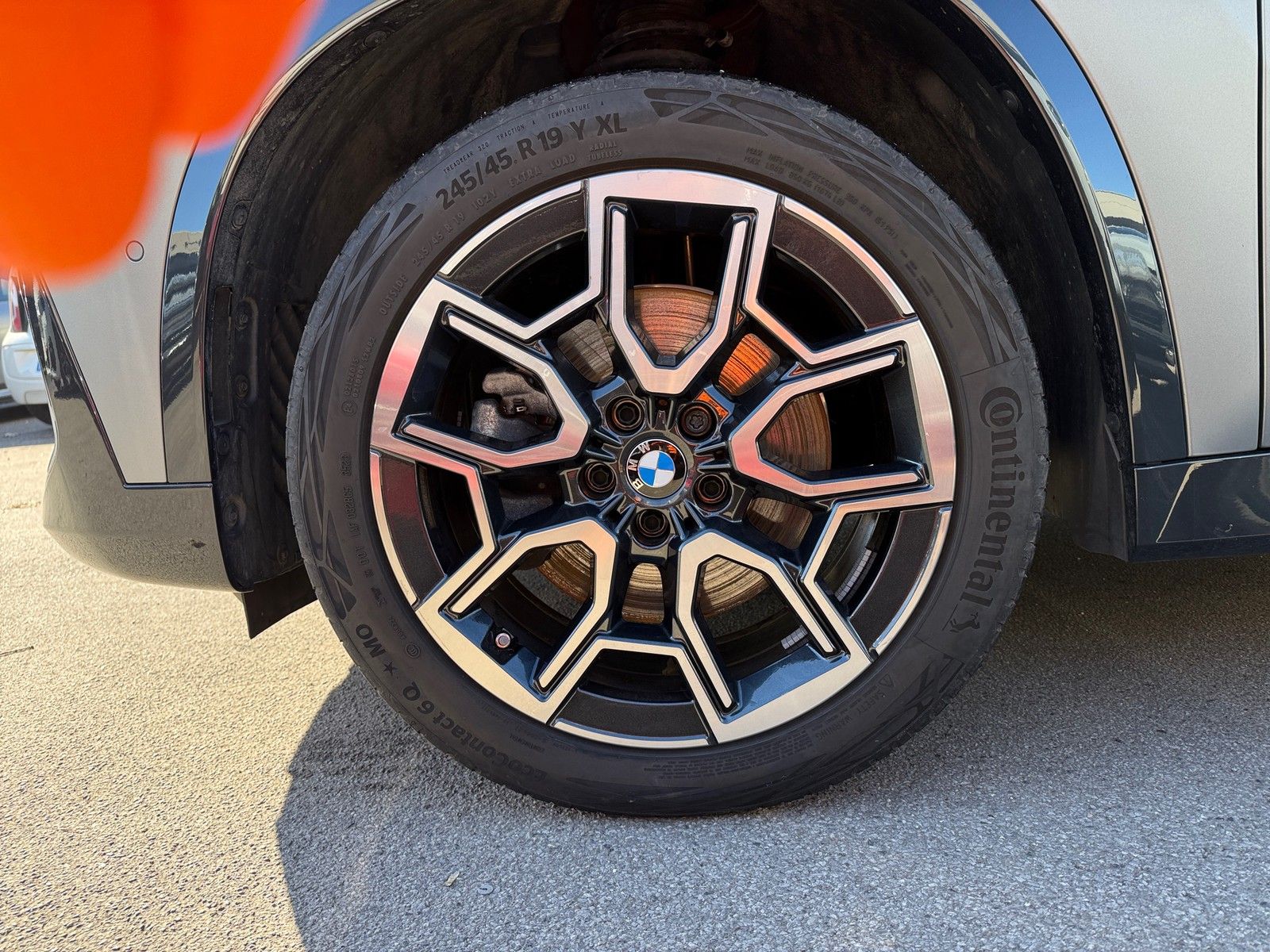 BMW X1 23d xDrive AHK/ADAPTLED/HUD/360°/PANO/DAB foto 5