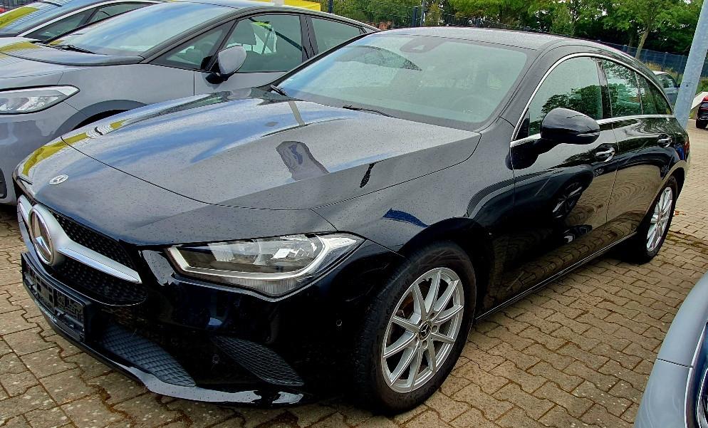 Mercedes-Benz CLA 180