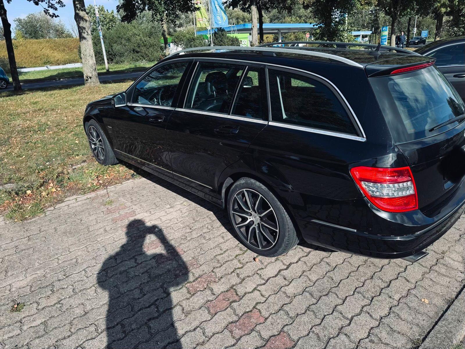 Mercedes-Benz C350 2009 — engine 224 HP (165kW)