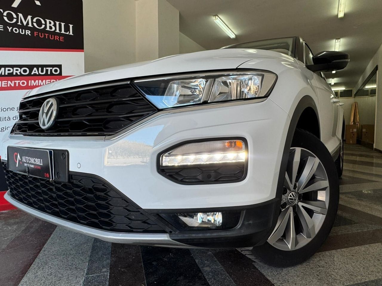 Volkswagen T-Roc 1.0 TSI 115 CV Style BlueMotion imagem 3
