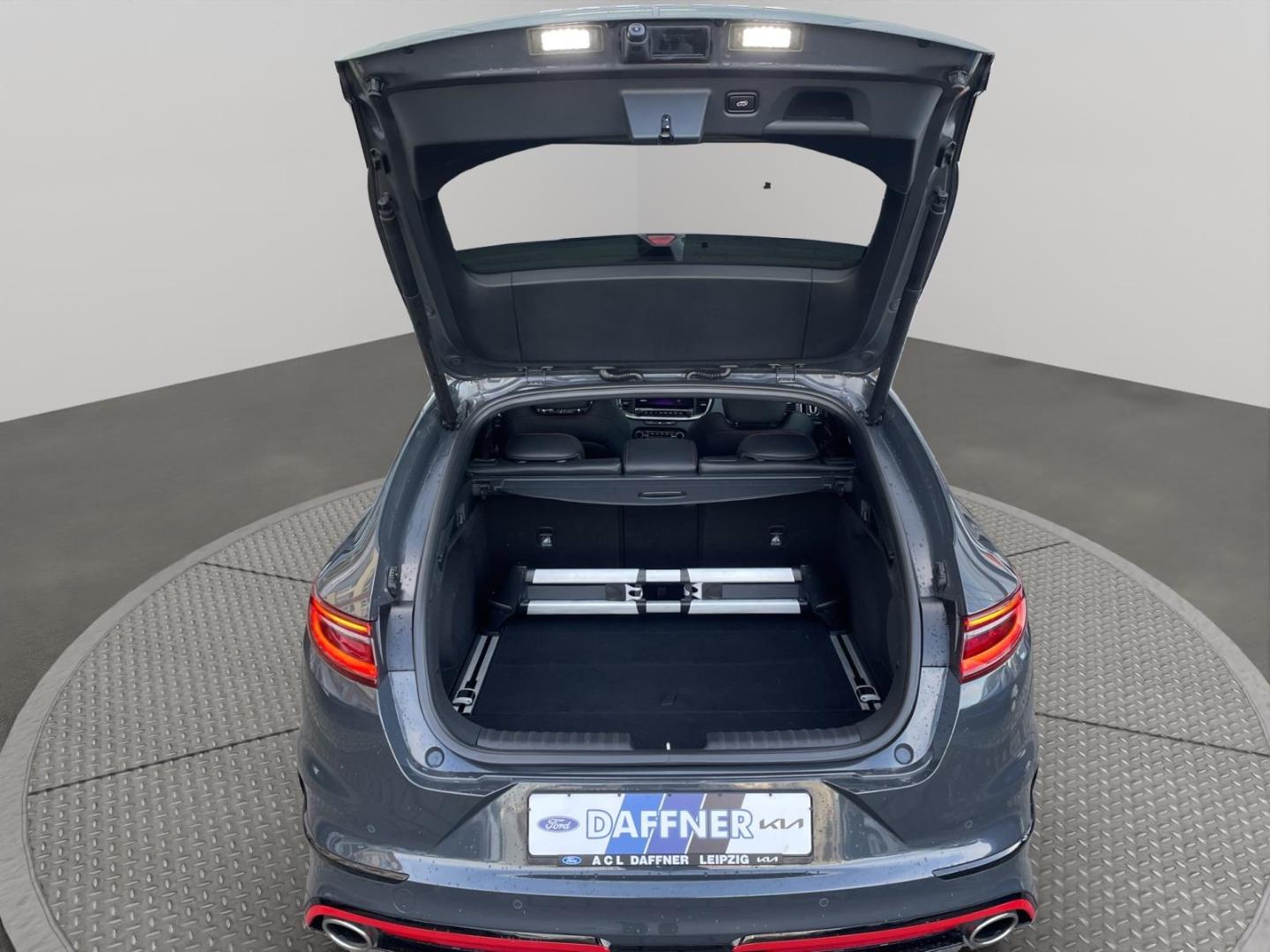 Kia ProCeed GT LED totWinkASS Kamera Bastuck Anlage