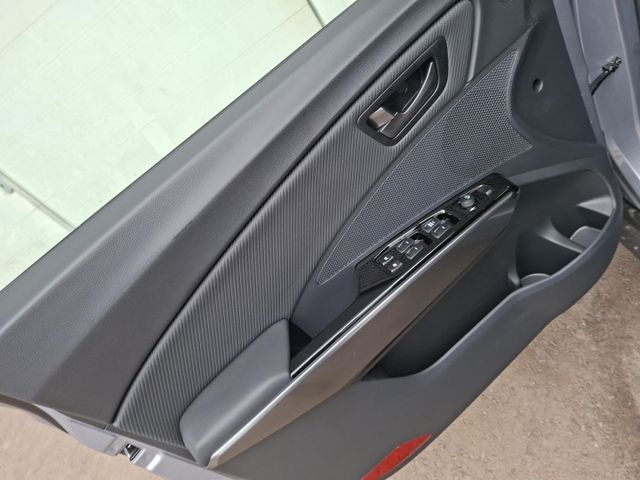 KGM Tivoli NOMAD 1.5 Navi°AC°RFK°SHZ°ALU°DAB°CarPlay
