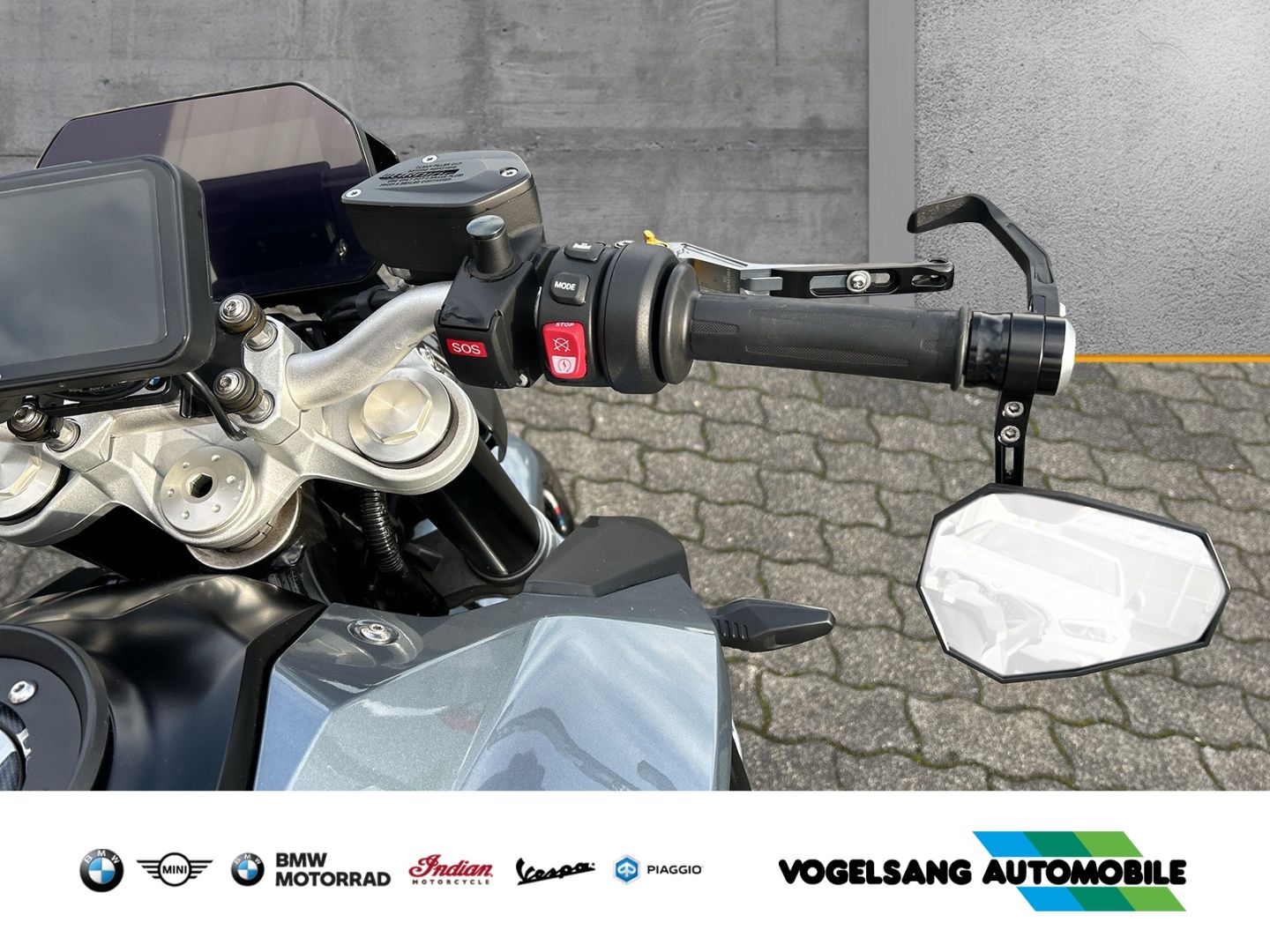 Fahrzeugabbildung BMW F 900 R Alle Pakete, Style Exclusive, Verkauf in