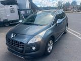 Peugeot 3008 Platinum  2.0 HDI ALLURE - Peugeot 3008 Platinum mit Diesel-Antrieb