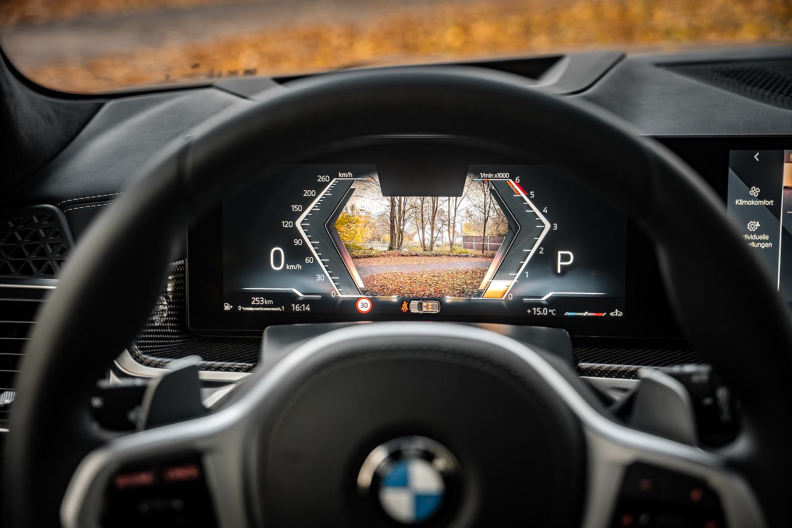 Fahrzeugabbildung BMW X5 40d xDrive M-SPORT PRO|AHK|CARBON|LUFT|ICONIC