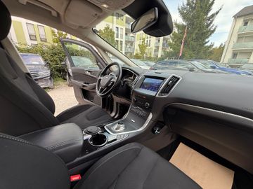 Ford S-Max - 12