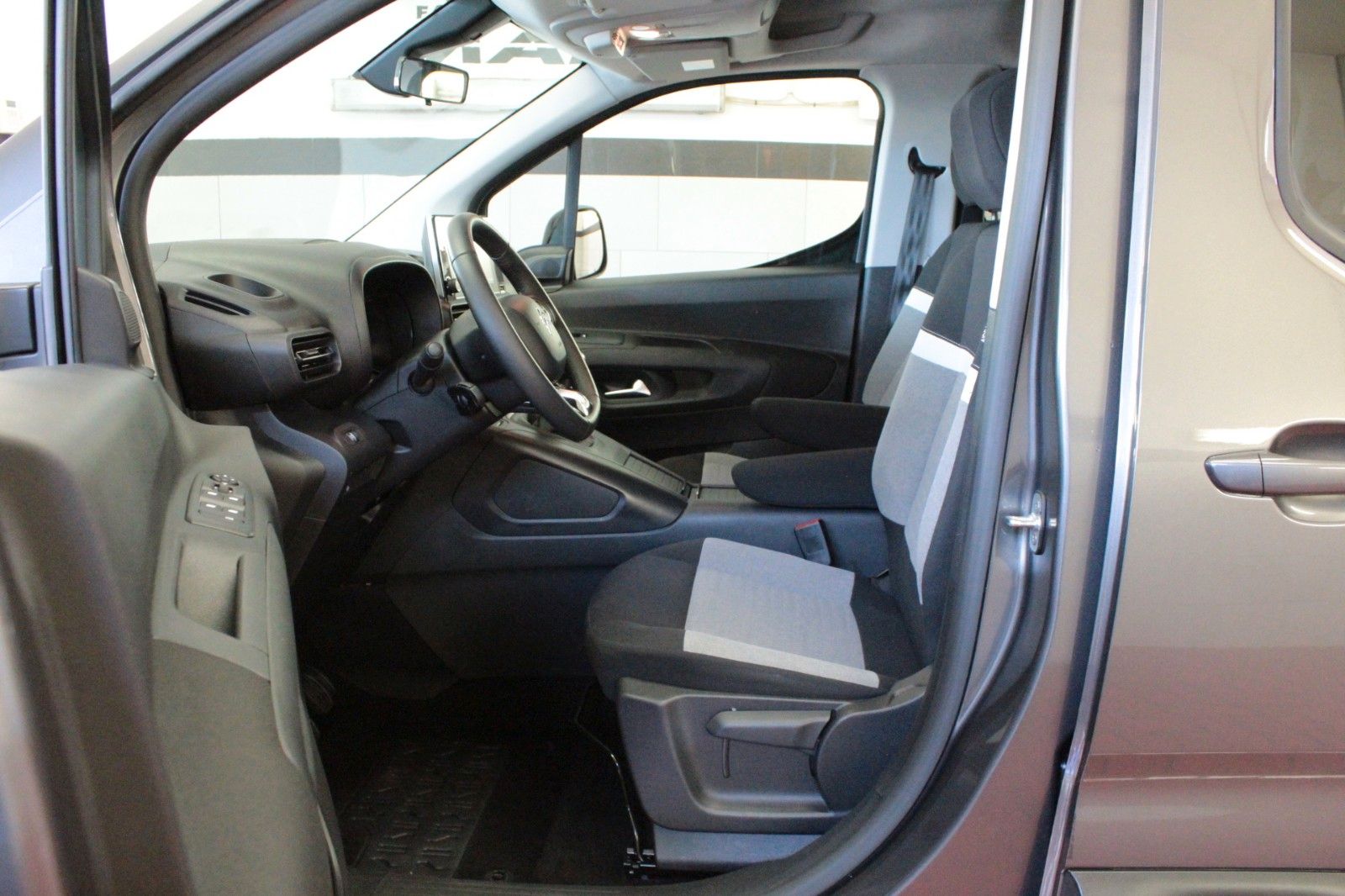Fahrzeugabbildung Citroën Berlingo Kombi , 1.2 PureTech 110 2  Schiebtüren