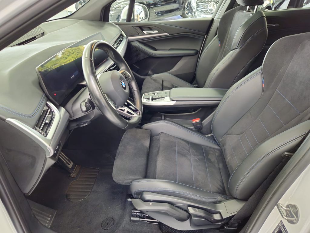 BMW 218 Active Tourer M Sport*LED*PANO*KEYL*ACC*TOTW