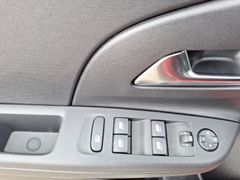 Fahrzeugabbildung Opel Corsa F 1.2 55KW LED, Spurhalteassistent, PPS