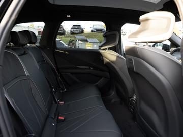  BMW IX3 照片 10
