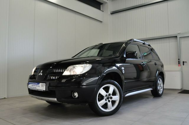 Mitsubishi Outlander 2.4 Intense'AHK'LM-FELGEN