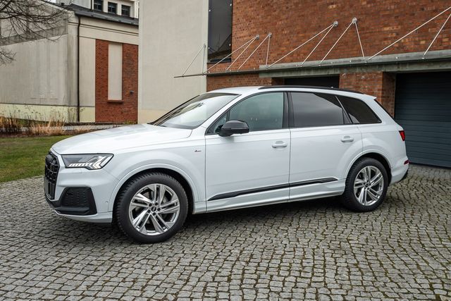 Audi Q7 50 TDI quattro S-line