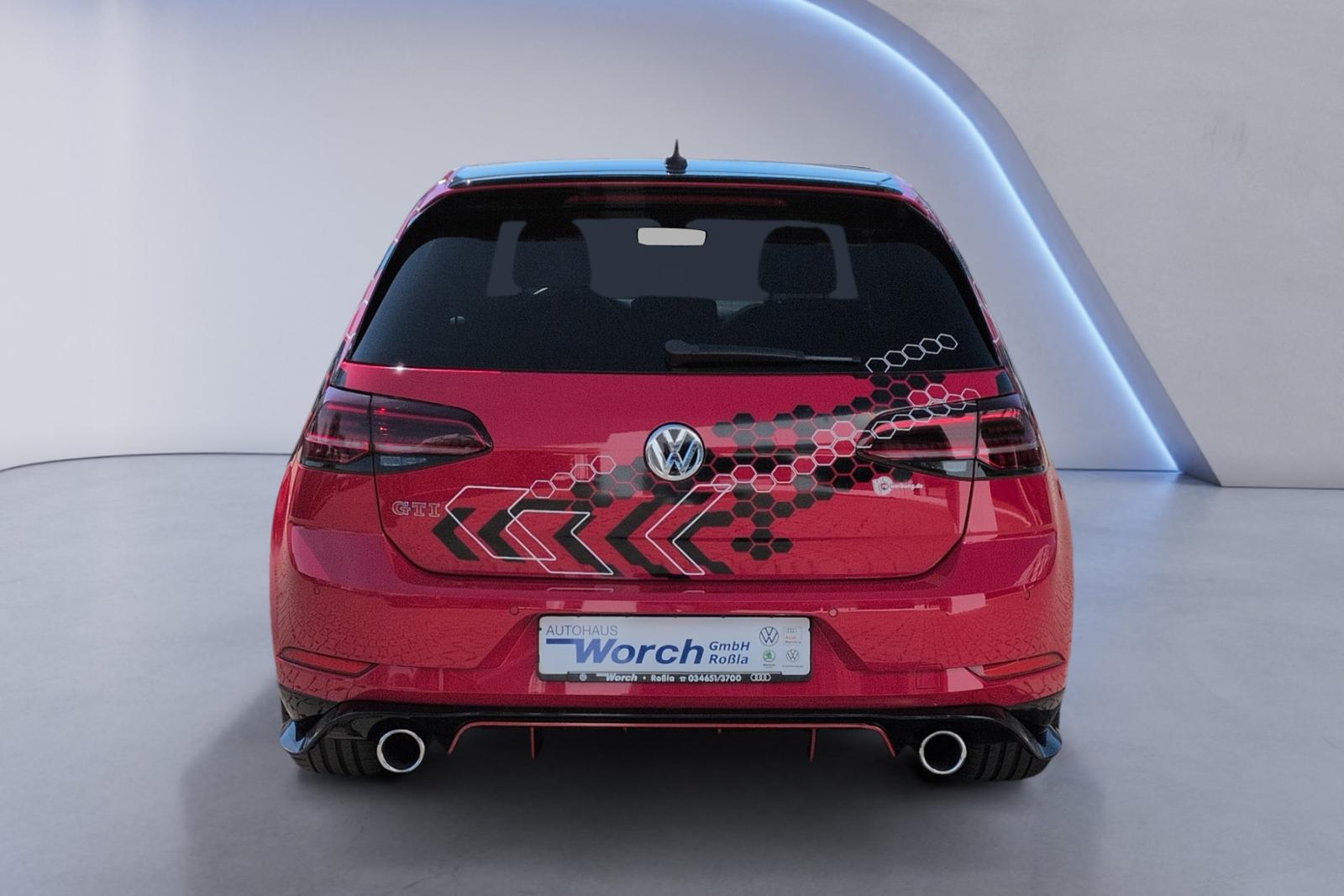 Volkswagen Golf VII "TCR" DSG KAMAERA+PANO+DCC+19"