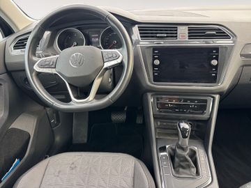 Volkswagen Tiguan - 11