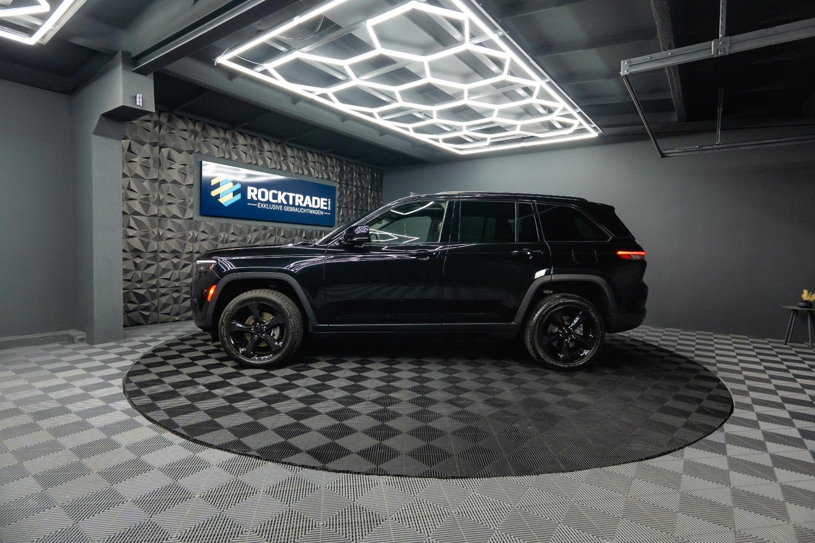 Fahrzeugabbildung Jeep Grand Cherokee 3.6 4x4 Altitude *ACC*Pano*LED*