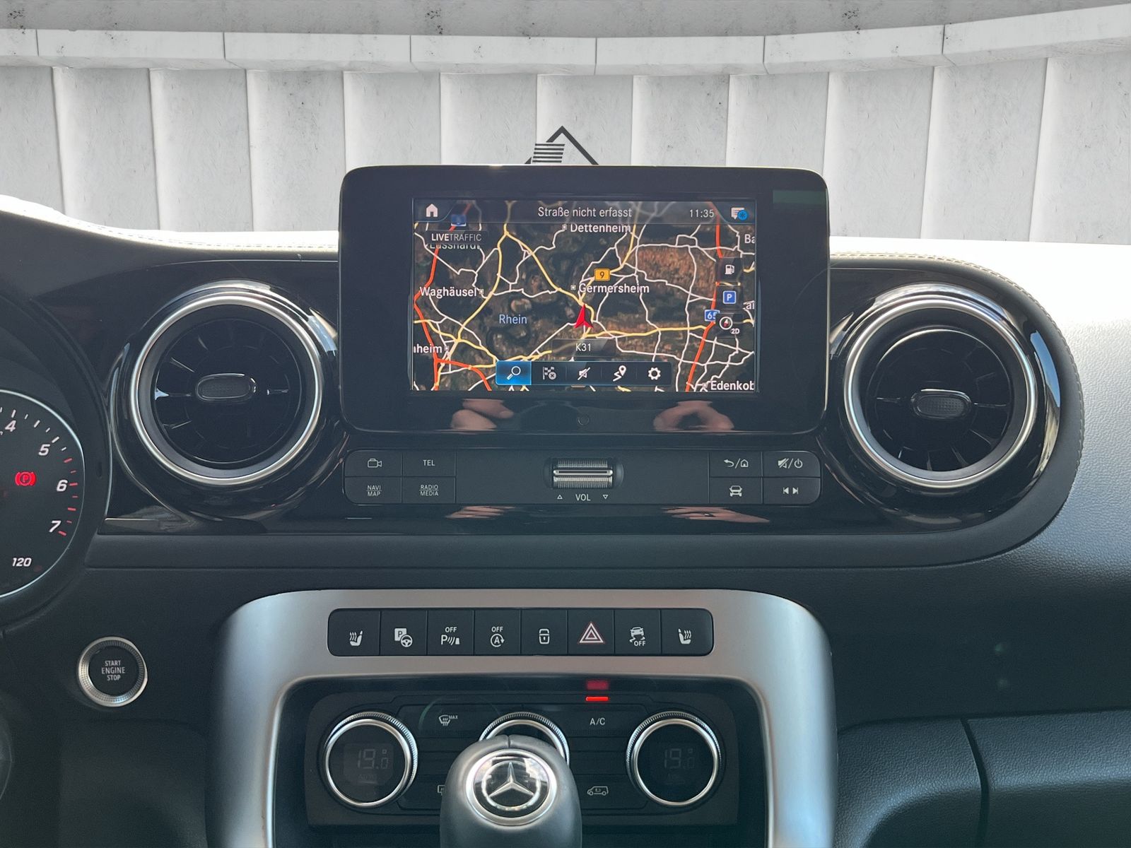 Fahrzeugabbildung Mercedes-Benz T-Klasse 180 lang*7-Sitz*LED*Navi*SHZ*Kamera*PDC