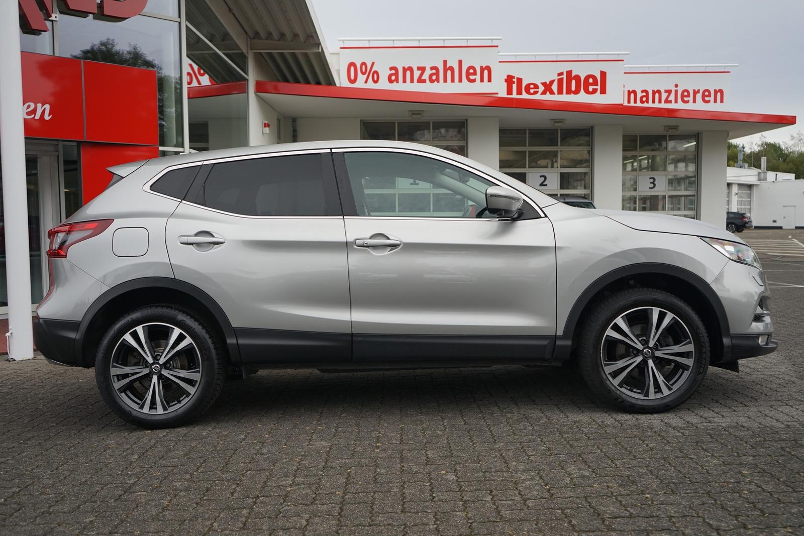 Nissan Qashqai 1.3 N-Connecta Navi Tempomat 360° PDC