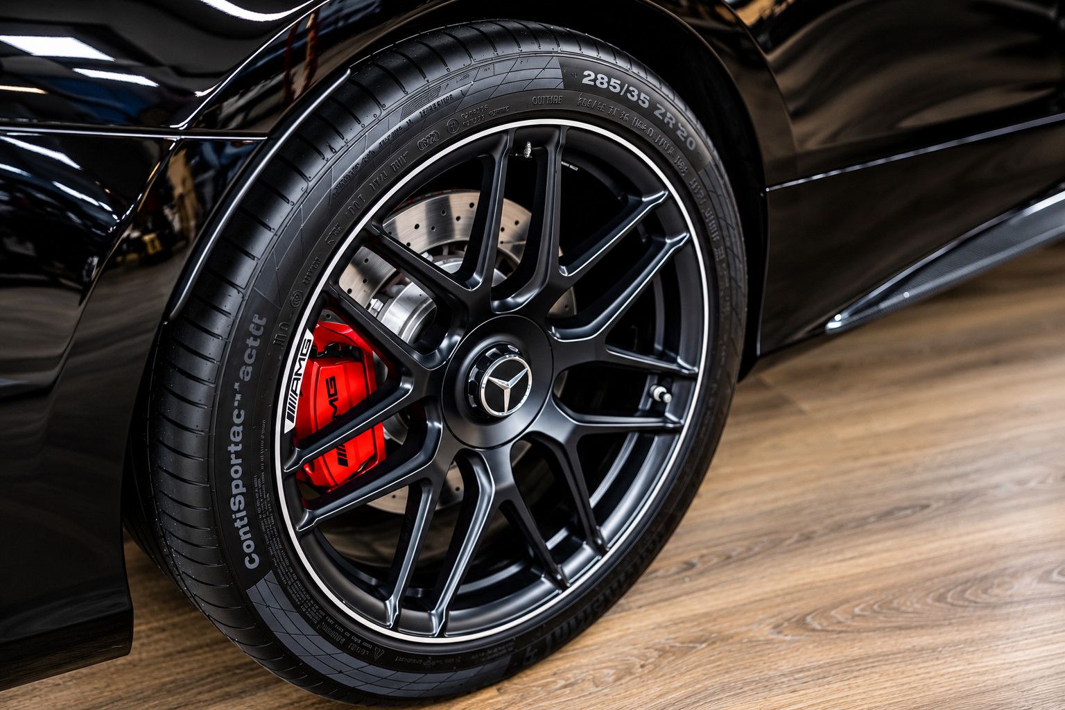 Fahrzeugabbildung Mercedes-Benz S S 63 AMG 4Matic *Pano*Designo*Ambiente*Carbon*