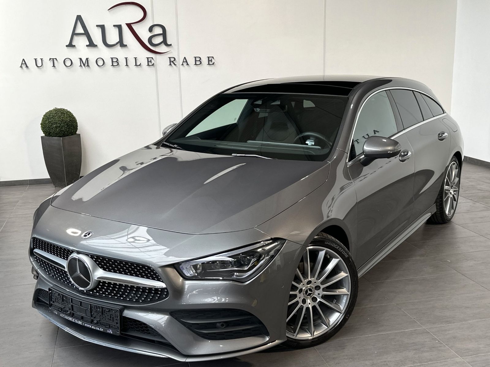 Fahrzeugabbildung Mercedes-Benz CLA 200 Shooting Brake 4M AMG-Line NAV+LED+360°