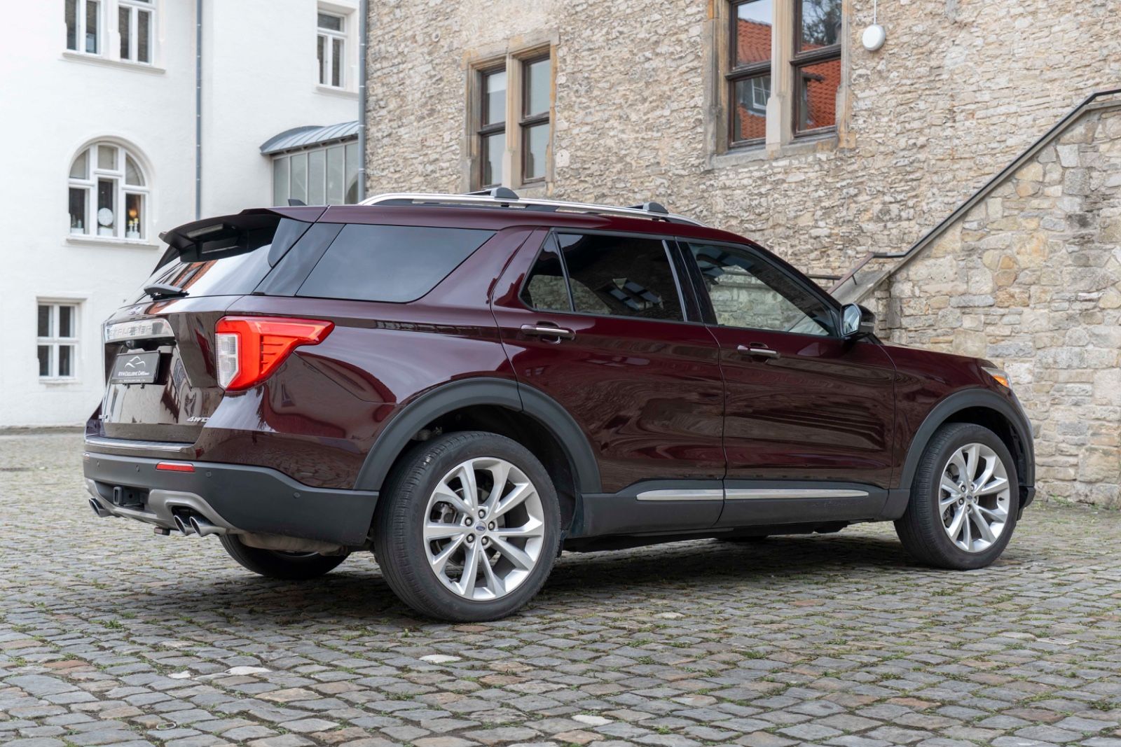 Fahrzeugabbildung Ford Explorer 3.0L Platinum PANO 360° B&O ACC AHK LED