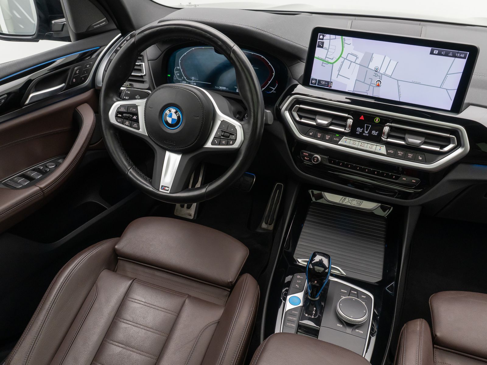 Fahrzeugabbildung BMW iX3 M Sport IMPRESSIVE DAB 360°H/K HUD Panorama