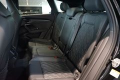 AUDI Q5 e-Hybrid quattro | Tech pro | Pano | Carbon AUDI Q5 e-Hybrid quattro | Tech pro | Pano | Carbon