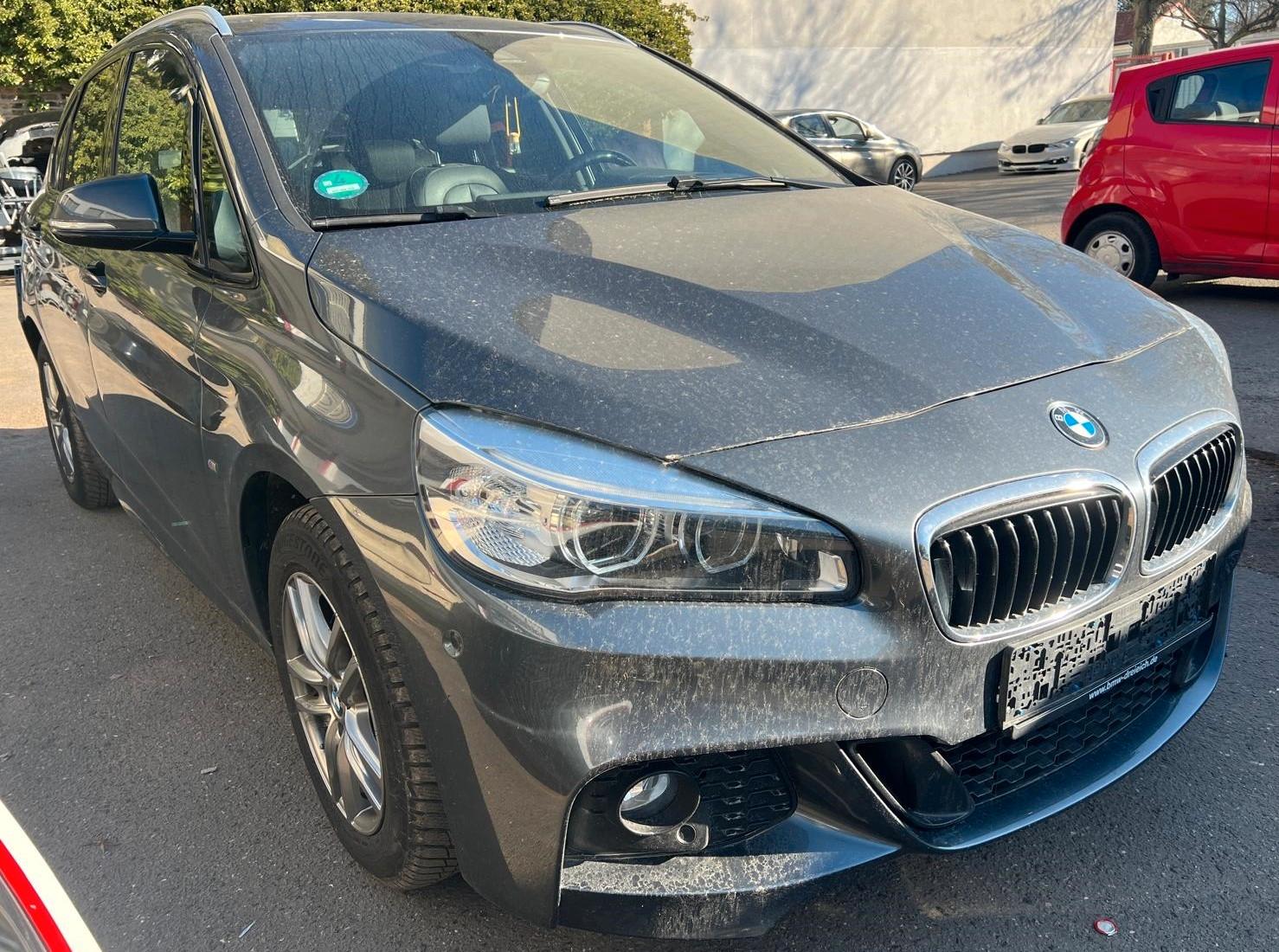 BMW ACTIVE TOURER 220d*xDRIVE*M-SPORT*PANO*LED*AHK